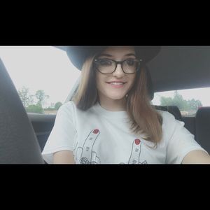 Meet your Posher, Taylor